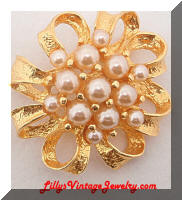 PREMIER DESIGNS Golden Bow Pearls Brooch