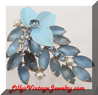 Vintage WEISS Blue Rhinestones Enamel Pearls Brooch