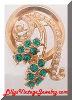 Vintage Retro Green Rhinestones Pearls Golden Brooch