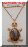 Vintage Articulating Agate Turtle Pendant Necklace
