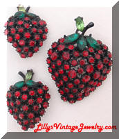 ART Japanned Rhinestones Strawberries Brooch Earrings set