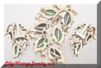 Vintage LISNER Greens Thermoset Leaves Brooch Earrings Set