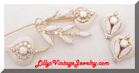 Vintage White Enamel rhinestones Flowers Brooch Earrings Set